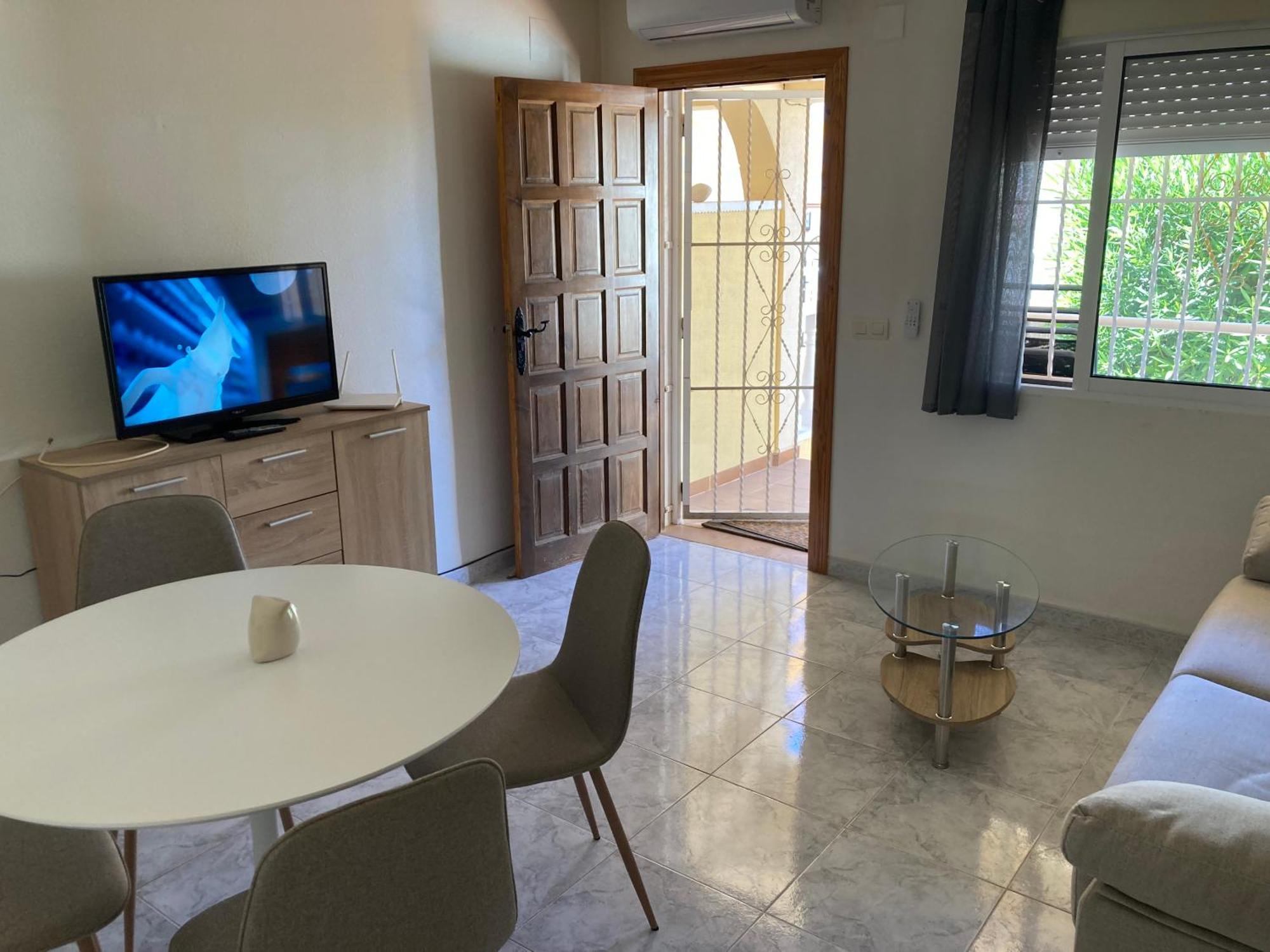 Villa Martin Secure Complex Two Bed Apartment With Access To Six Pools ซานมิเกล เด ซาลีนาส ภายนอก รูปภาพ